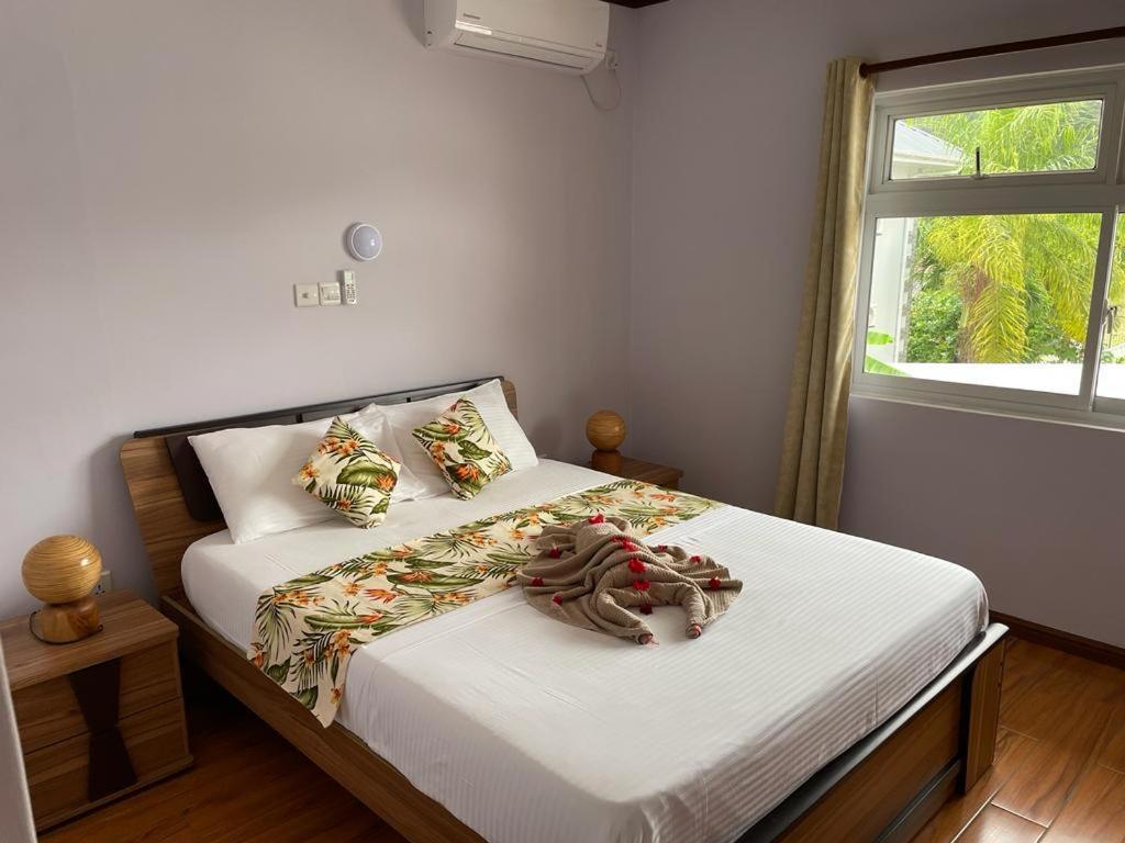 Mokara Holiday Apartment Anse Royale Exterior photo