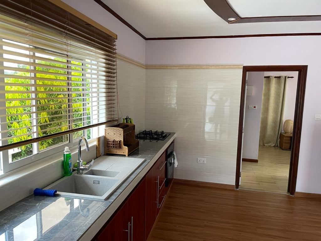 Mokara Holiday Apartment Anse Royale Exterior photo